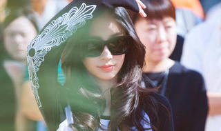 Thù lao Thành Long, Lưu Đức Hoa chưa bằng nửa Angelababy?