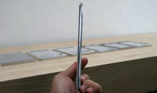 Hé lộ thông tin đầu tiên về Bphone mới