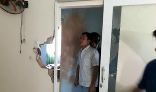 Nổ lớn trên bầu trời Ninh Thuận, nhiều nhà dân hư hỏng