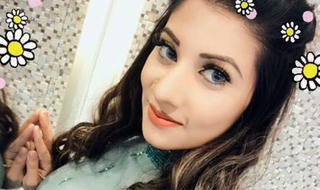 Người đẹp 22 tuổi treo cổ tự vẫn khi đang gọi video với chồng