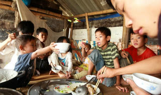 Phát động Tháng cao điểm vì người nghèo Hà Nội 