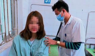 Nữ sinh viên sặc thịt phải nhập viện
