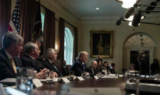 Nghị sỹ Mỹ cảnh báo hậu quả của việc sa thải quan chức Bộ Tư pháp, FBI