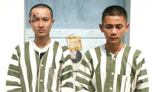 'Mây mưa' xong tiếc tiền, 9X tìm đánh gái bán dâm rồi cướp xe