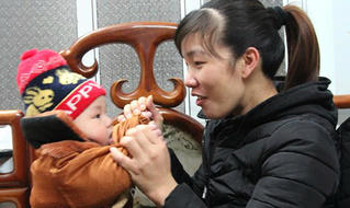 Hiếm có: bé trai Vĩnh Phúc 4 tháng lớn bằng trẻ gần 2 tuổi