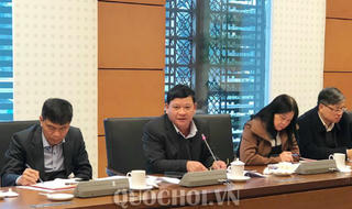 Trả lời chất vấn tại phiên họp UBTVQH không được quá 3 phút/lần?