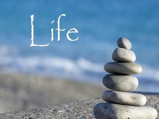 Thuận tự nhiên hay cơn cuồng tín của các bà mẹ?