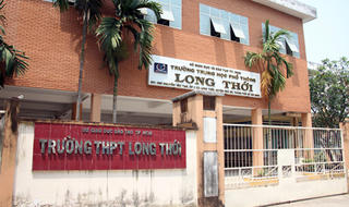 Xem xét kỷ luật cô giáo Toán 'không nói suốt ba tháng' 