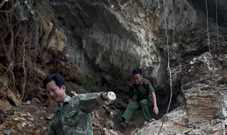 Thực hư kho báu 1 tấn vàng trong hang đá ở Hòa Bình