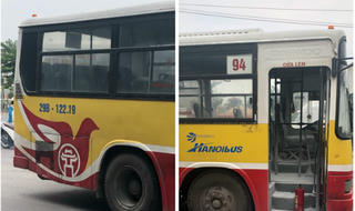 Xe buýt chở nhiều khách bất ngờ bốc cháy trên cầu ở Hà Nội