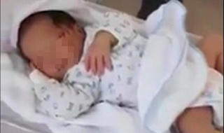Làm rõ thông tin mẹ bỏ con mới sinh xuống hố nhà vệ sinh