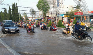 'Thủ phủ' miền Tây chìm trong nước do triều cường dâng cao
