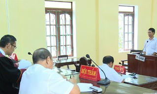 Đi bộ gây tai nạn chết người, lĩnh án tù