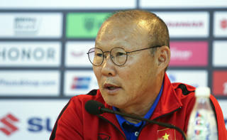 Ông Park: 'HLV của Myanmar nên xem lại bản thân trước khi chỉ trích tôi'
