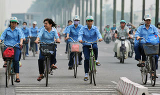 Miễn phí đưa công nhân từ Hà Nội về quê ăn Tết