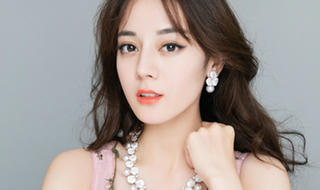 Hot girl Jun Vũ bật khóc nức nở sau khi chia tay Quang Đại