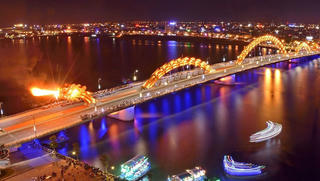 Phun nước, phun lửa trên cầu Rồng ngày nào dịp Tết Kỷ Hợi?