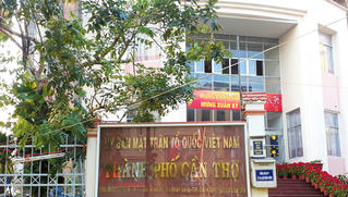 Cảnh cáo nữ Chủ tịch Ủy ban MTTQ Việt Nam TP Cần Thơ 