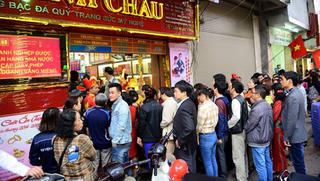 Mua vàng ngày vía Thần Tài mới phát nhiều tài lộc trong năm?