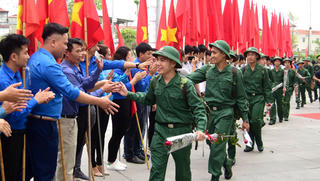 Ấn tượng cảnh trai Hà Nội náo nức lên đường nhập ngũ