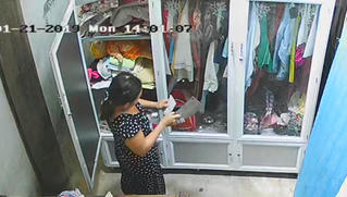 Cô hàng xóm 3 lần đột nhập nhà người đàn ông trộm tài sản