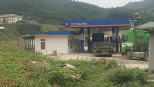 Nam nhân viên chết trong tư thế treo cổ tại cửa hàng xăng dầu