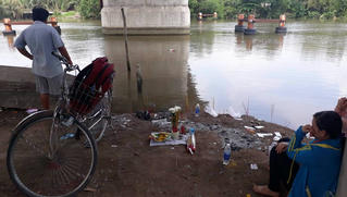 6 nam sinh chết đuối thương tâm