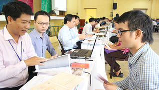 Từ 1/7, cấm cán bộ, công chức, viên chức làm 11 nhóm việc 