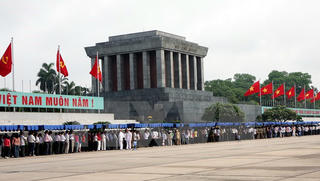 Lịch viếng Lăng Chủ tịch Hồ Chí Minh