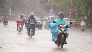 Hà Nội sắp mưa lớn, các tỉnh miền núi đề phòng lũ quét