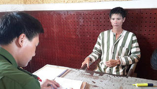 Vợ quan hệ ngoài luồng, chồng đâm chết 'tình địch' rồi ra đồng tự tử