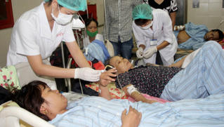 Nắng nóng mưa nhiều coi chừng mắc bệnh nguy hiểm này