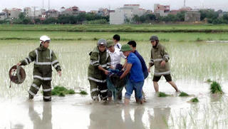 3 người chết, 1 người bị thương do mưa giông
