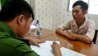 'Cười ra nước mắt' lý do khiến gã trai đến công an hoang báo bị cướp
