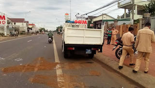 Truy tìm tài xế ô tô bỏ trốn sau khi tông chết nam thanh niên 