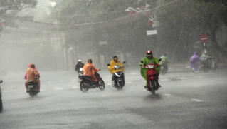 Mưa lớn kéo dài sau bão, nhiều vùng nguy cơ cao lũ quét và ngập úng