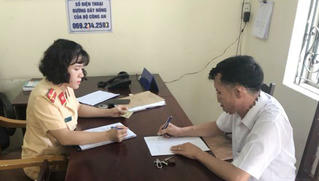 Xử phạt tài xế dùng điện thoại di động khi lái ô tô khách trên cao tốc