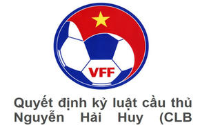 Phạt 1 cầu thủ xâm phạm thân thể người khác
