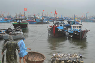 Công điện hỏa tốc ứng phó với hai áp thấp nhiệt đới trên Biển Đông