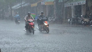 Hà Nội mưa to gió lớn đến hôm nào?