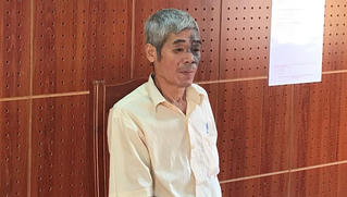 Bắt người đàn ông hiếp dâm bé gái 3 tuổi đi qua nhà