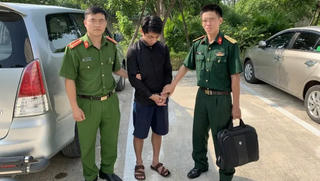 Truy bắt nam thanh niên đột nhập doanh trại, trộm tài sản quân đội