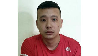 Nam thanh niên làm nhục cô giáo của con