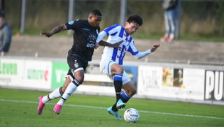 CLB Heerenveen khen Đoàn Văn Hậu sau màn trình diễn cùng đội trẻ