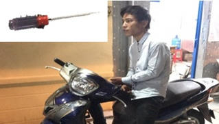Truy bắt kẻ uy hiếp phụ nữ cướp xe trên đường TP HCM