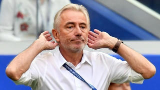 Báo UAE: 'Thua Việt Nam, Van Marwijk sẽ mất chức'