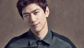 Mỹ nam 9x xứ Hàn gây sốc khi bất ngờ thú nhận có vợ con