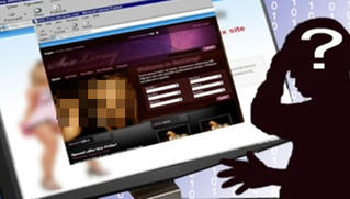 Trang web của hoàng gia Anh vô tình dẫn độc giả vào trang khiêu dâm 