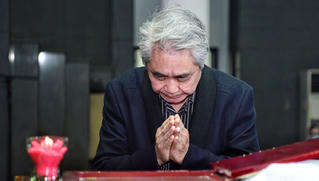 Con gái, đồng nghiệp đau xót hồi tưởng về NSƯT Vũ Mạnh Dũng giờ tiễn biệt