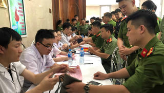 Bộ trưởng Tô Lâm kêu gọi công an cả nước hiến máu cứu người